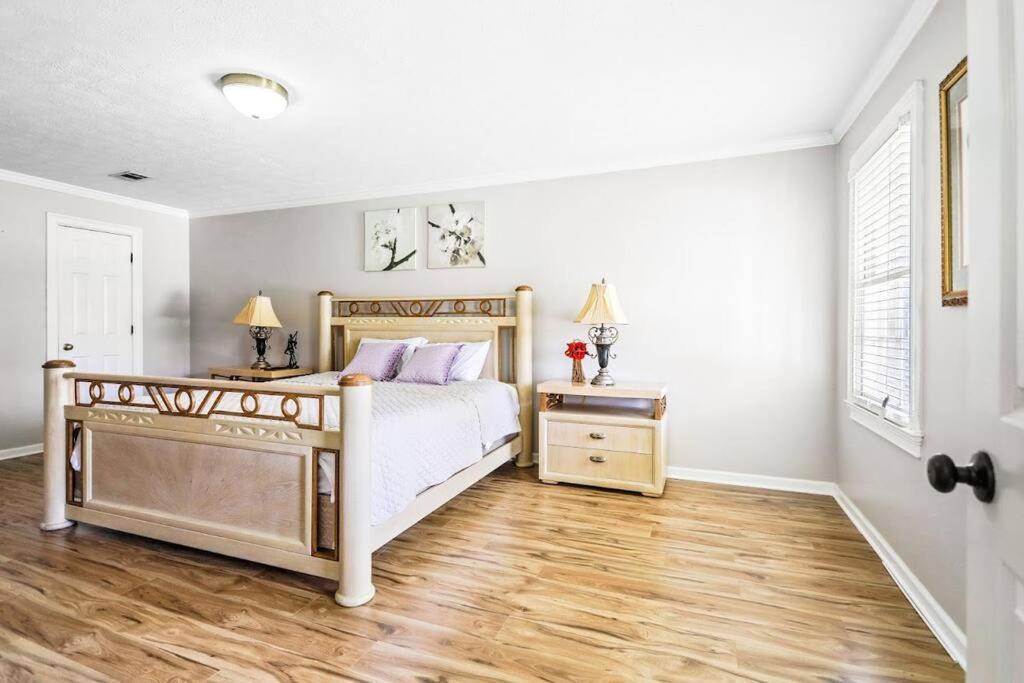 Lovely 5Bed, 3-Fullbath ! 5Min To Free Way I-85 Lawrenceville Exteriör bild