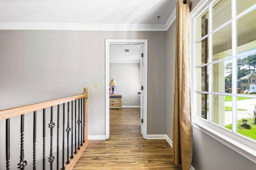 Lovely 5Bed, 3-Fullbath ! 5Min To Free Way I-85 Lawrenceville Exteriör bild
