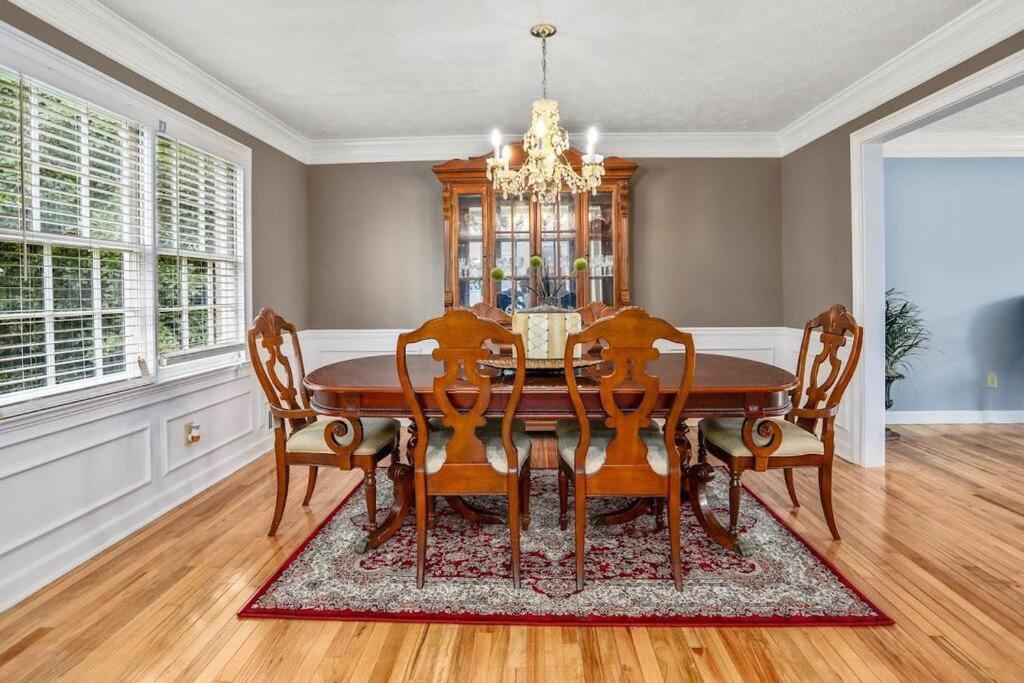 Lovely 5Bed, 3-Fullbath ! 5Min To Free Way I-85 Lawrenceville Exteriör bild