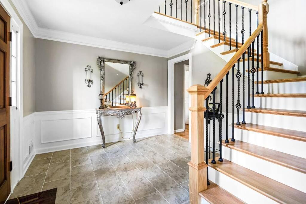 Lovely 5Bed, 3-Fullbath ! 5Min To Free Way I-85 Lawrenceville Exteriör bild