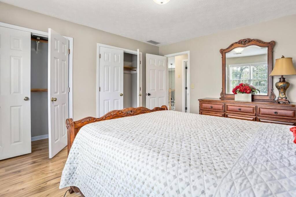 Lovely 5Bed, 3-Fullbath ! 5Min To Free Way I-85 Lawrenceville Exteriör bild