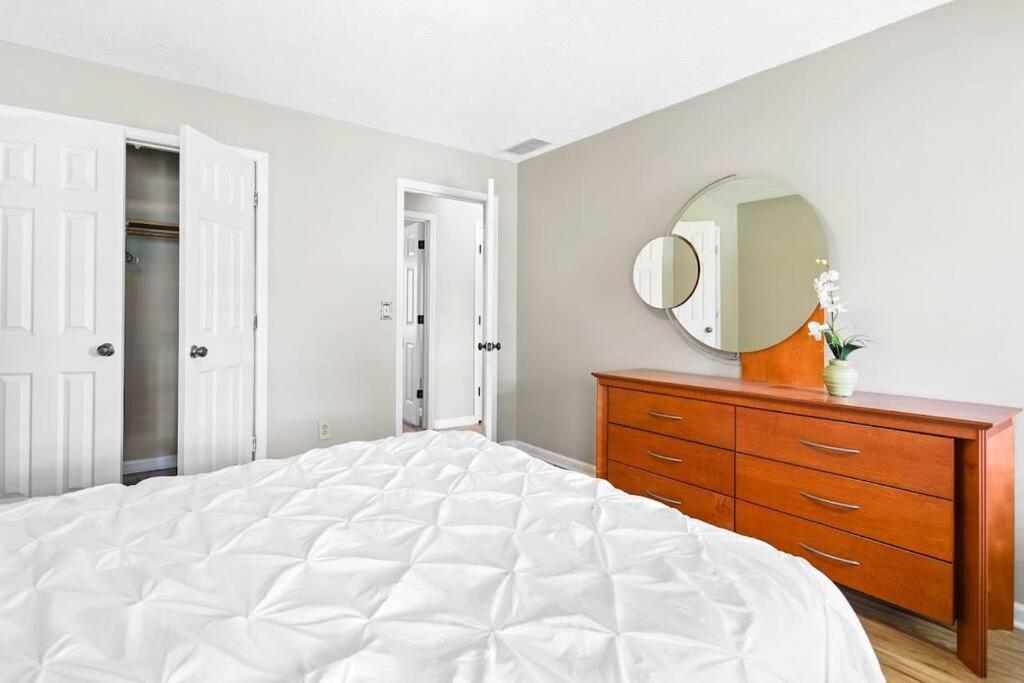Lovely 5Bed, 3-Fullbath ! 5Min To Free Way I-85 Lawrenceville Exteriör bild